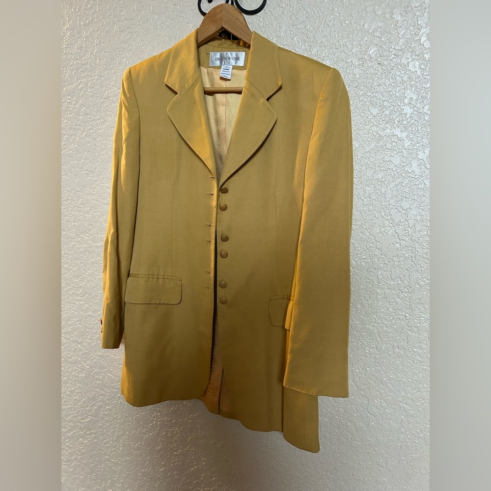 90s style vintage ladies blazer